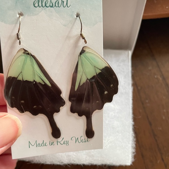 Green and Black Butterfly Wing Earrings Never Worn - Picture 2 of 4